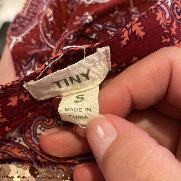 Tiny popover red sequined blouse small - Picture 8 of 8